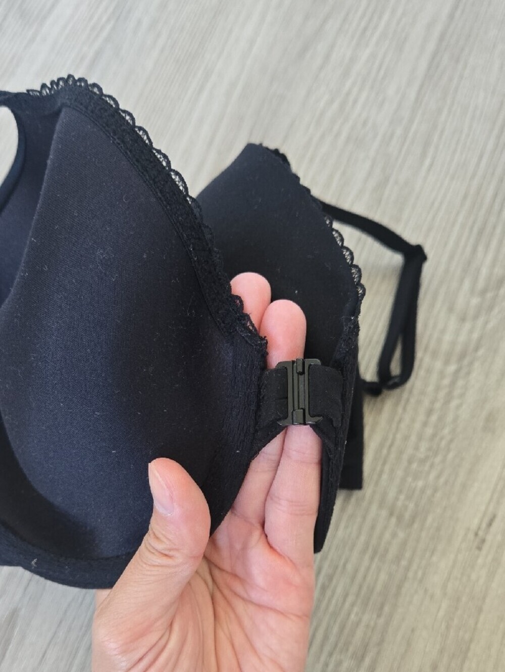 Victoria's Secret Black Racerback Push-Up Bra - Picture 4 of 5